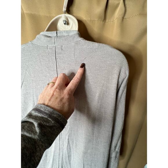 Natori Light Gray Cardigan S - Picture 8 of 8